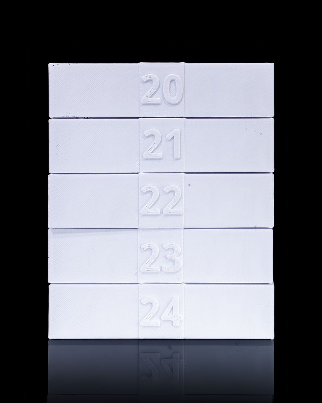 Gift-Maker Countdown Tower