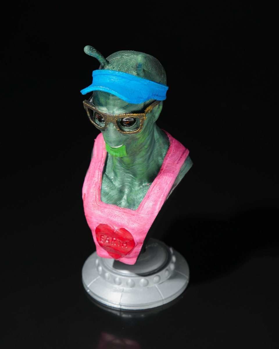 Alien Tourist Busts - The Phynagrin Show