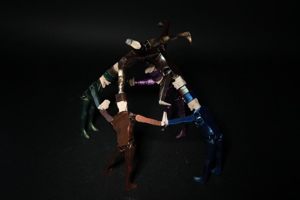 Articulated Acrobats - The Phynagrin Show