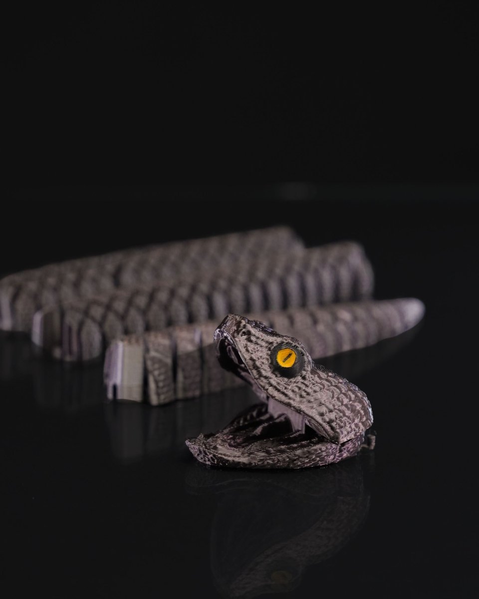 Articulated Bush Viper - The Phynagrin Show
