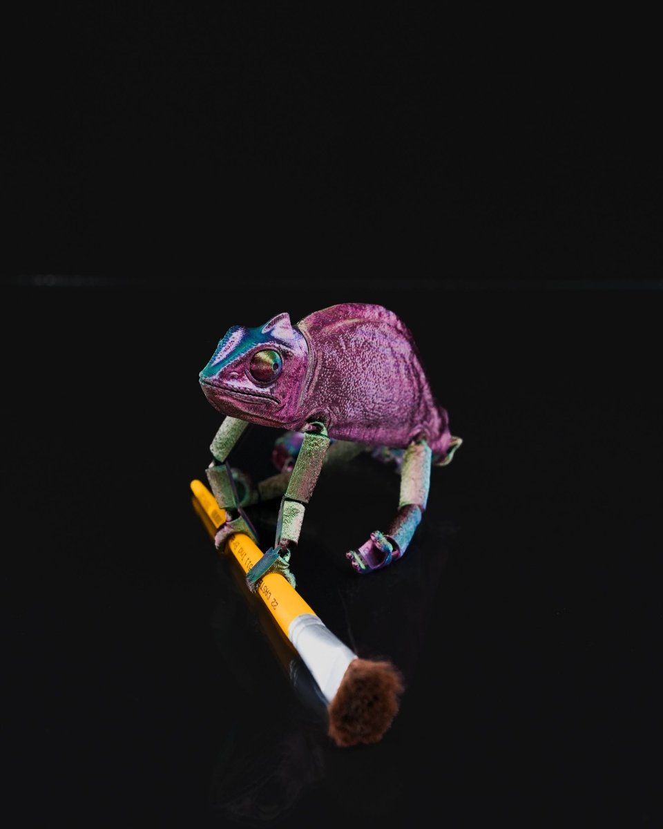 Articulated Chameleon - The Phynagrin Show