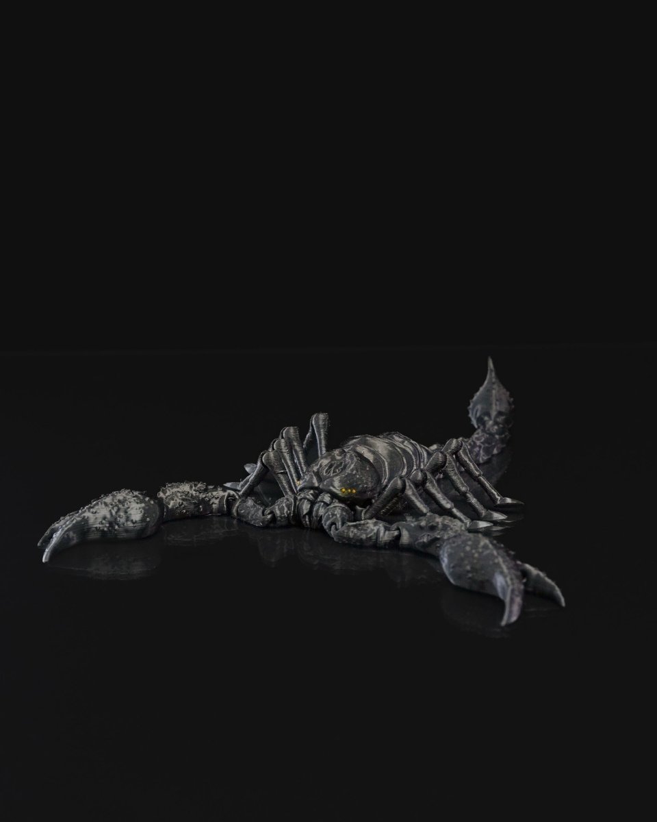 Articulated Emperor Scorpion - The Phynagrin Show