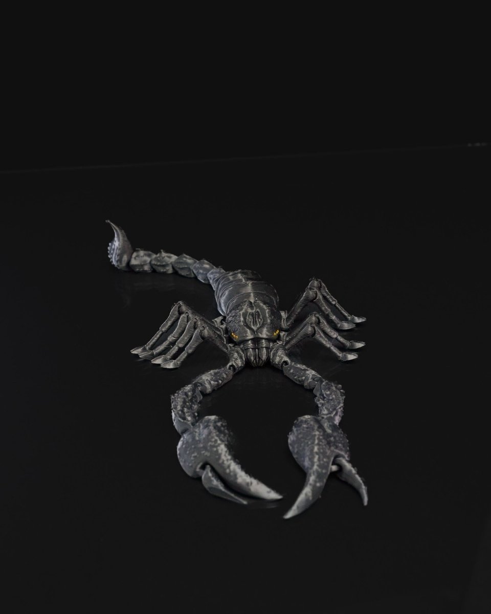 Articulated Emperor Scorpion - The Phynagrin Show