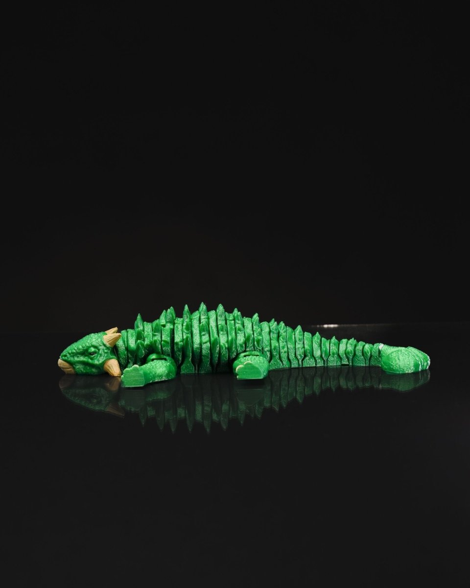 Articulated Mama Ankylosaurus - The Phynagrin Show