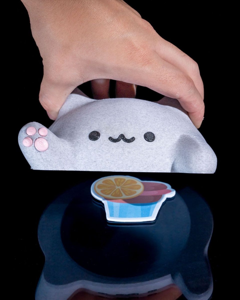 Blob Cat - The Phynagrin Show