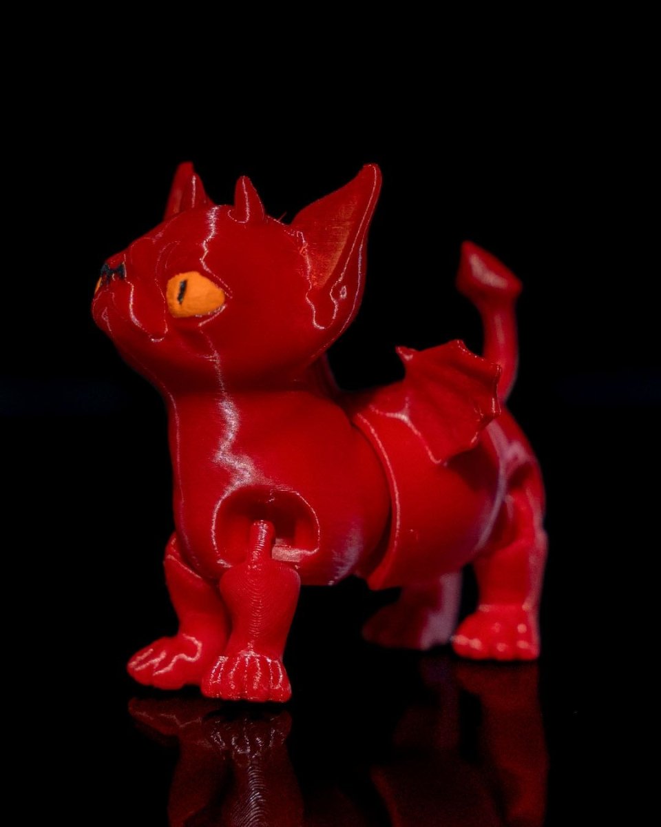 Chihuahua, Demonic Dog - The Phynagrin Show