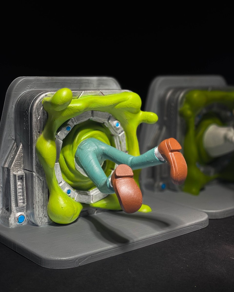 Portal Bookend - The Phynagrin Show