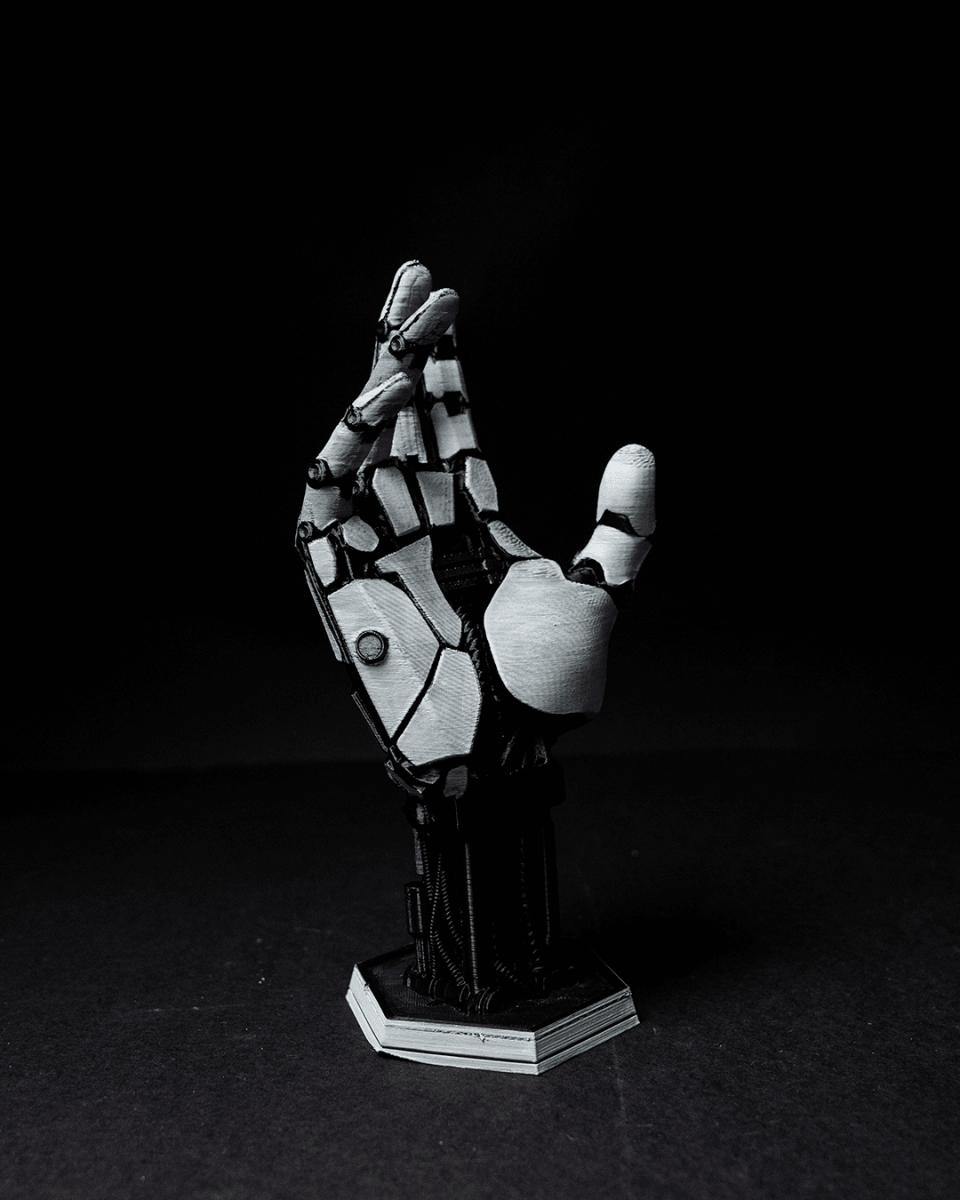 Robot Hand Controller Holder - The Phynagrin Show
