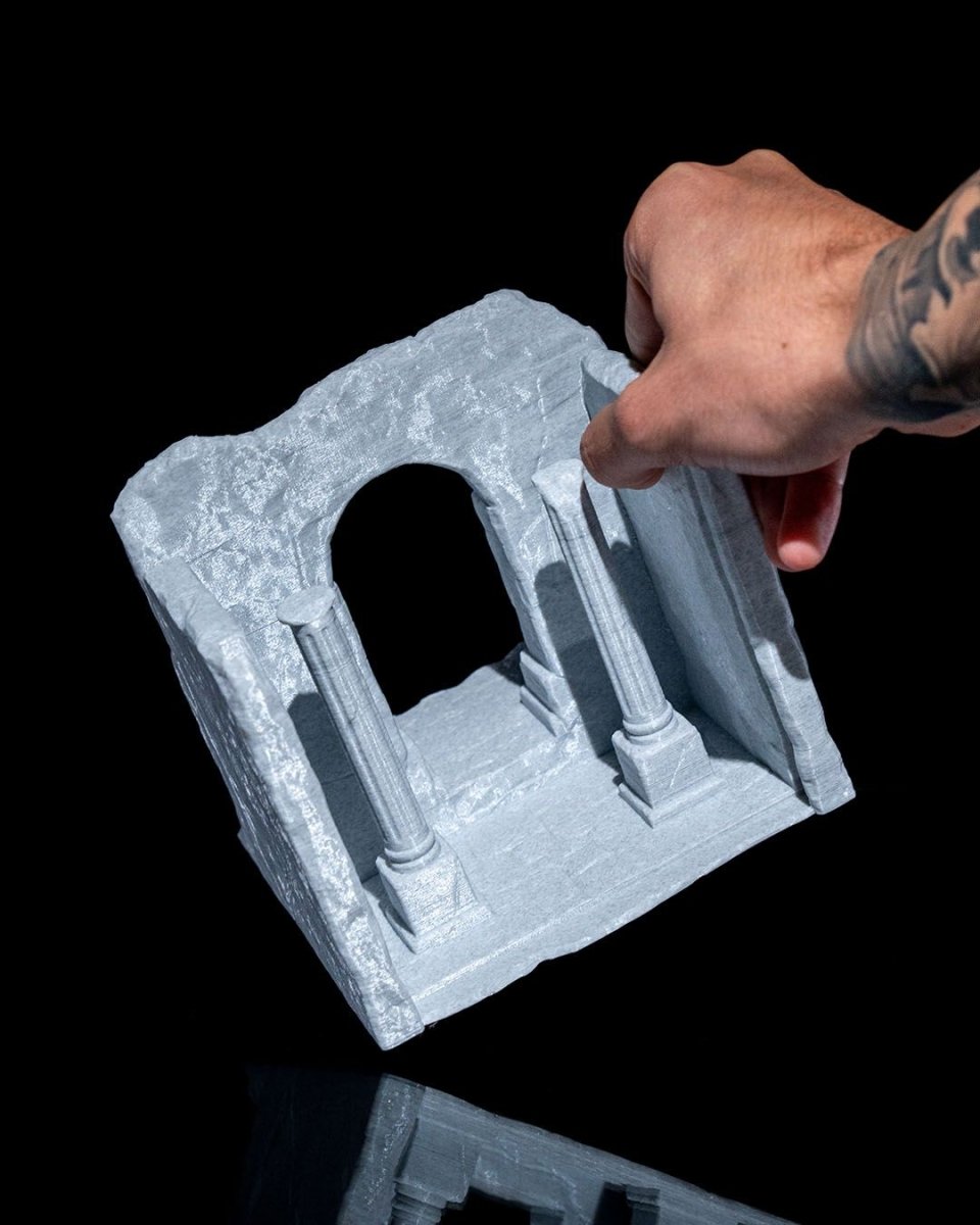 Ruined Bookend - The Phynagrin Show