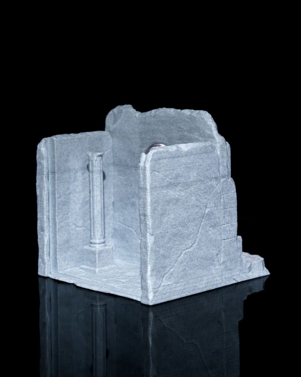 Ruined Bookend - The Phynagrin Show