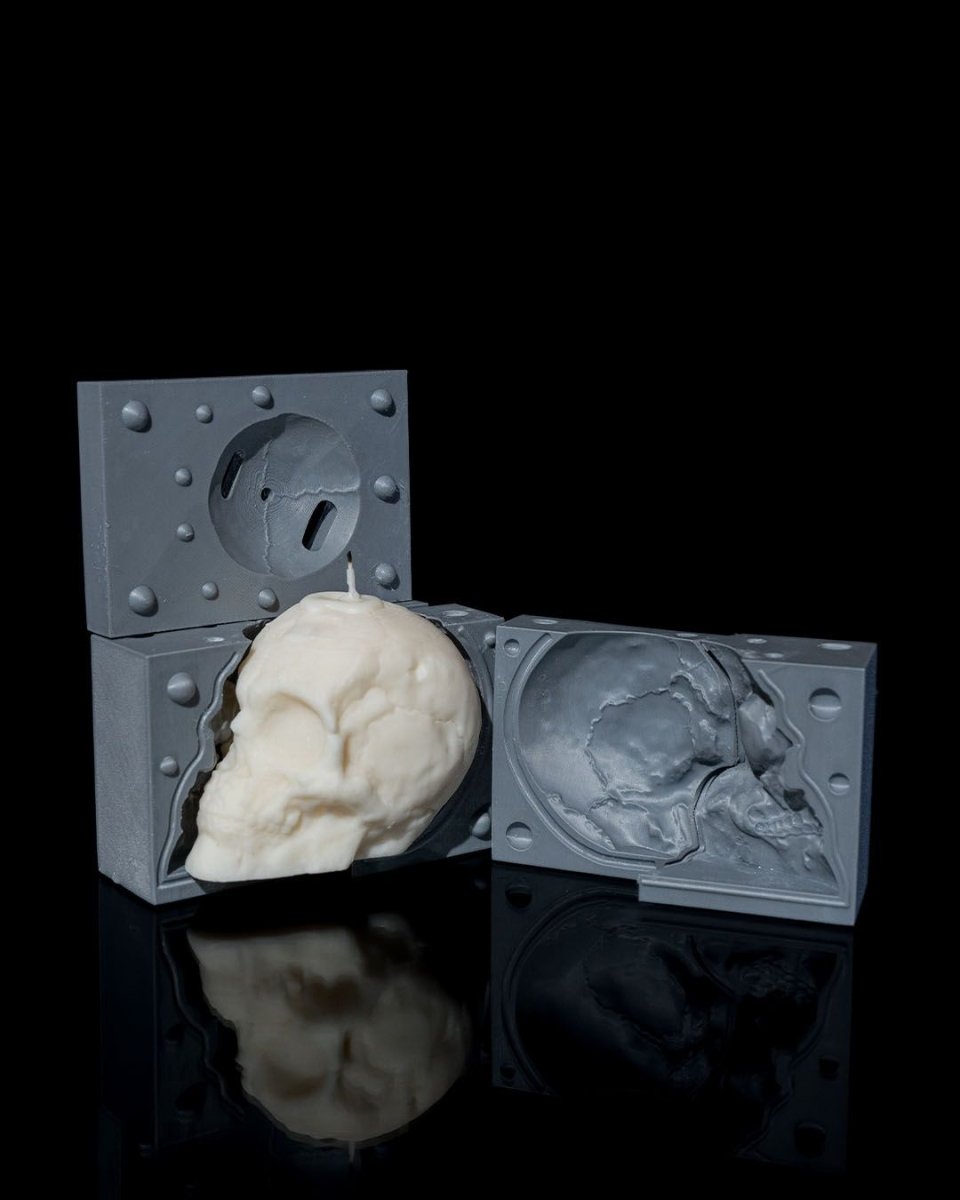 Skull Scent Candle Holder and Mold - The Phynagrin Show