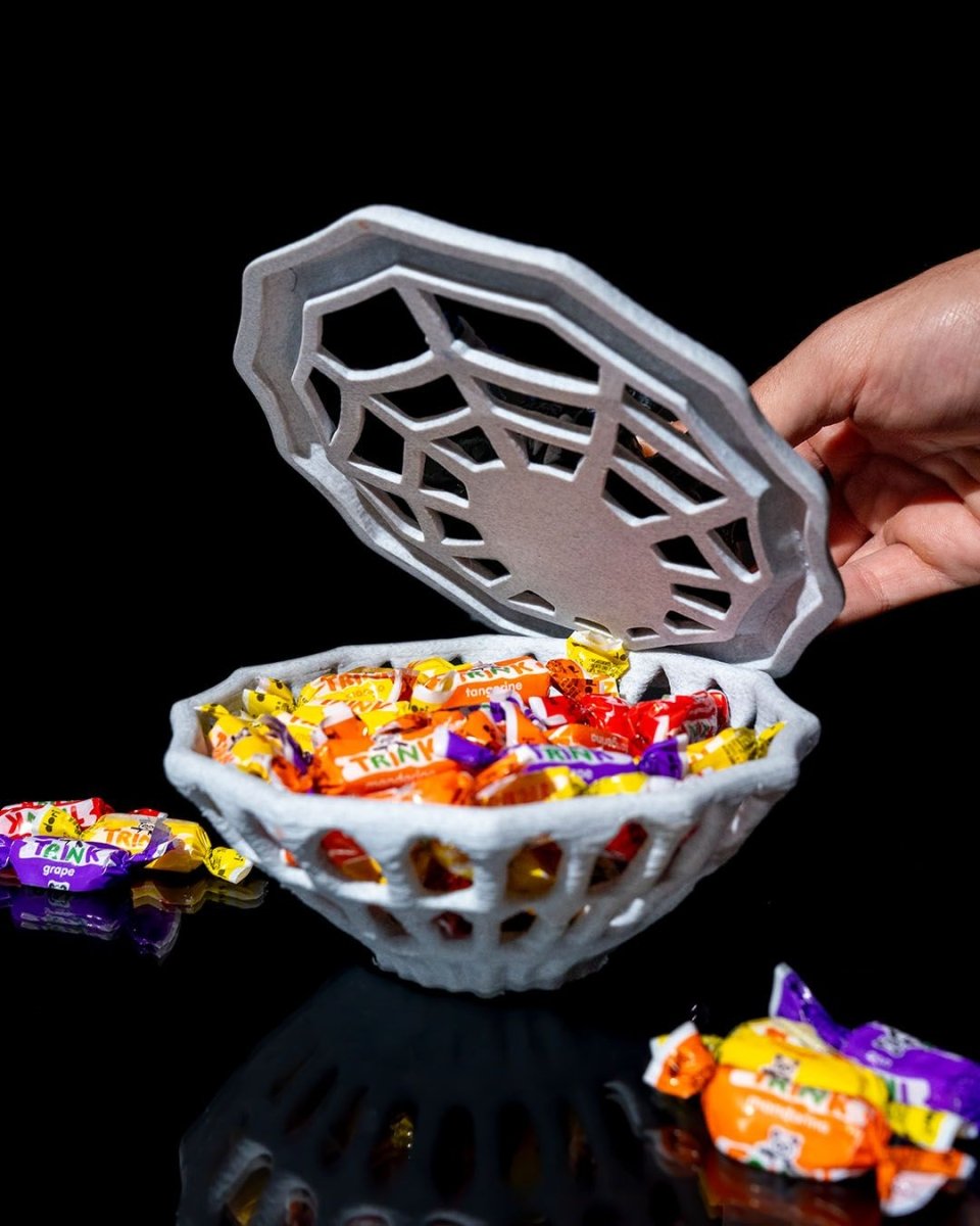 The Spider's Candy Bowl - The Phynagrin Show
