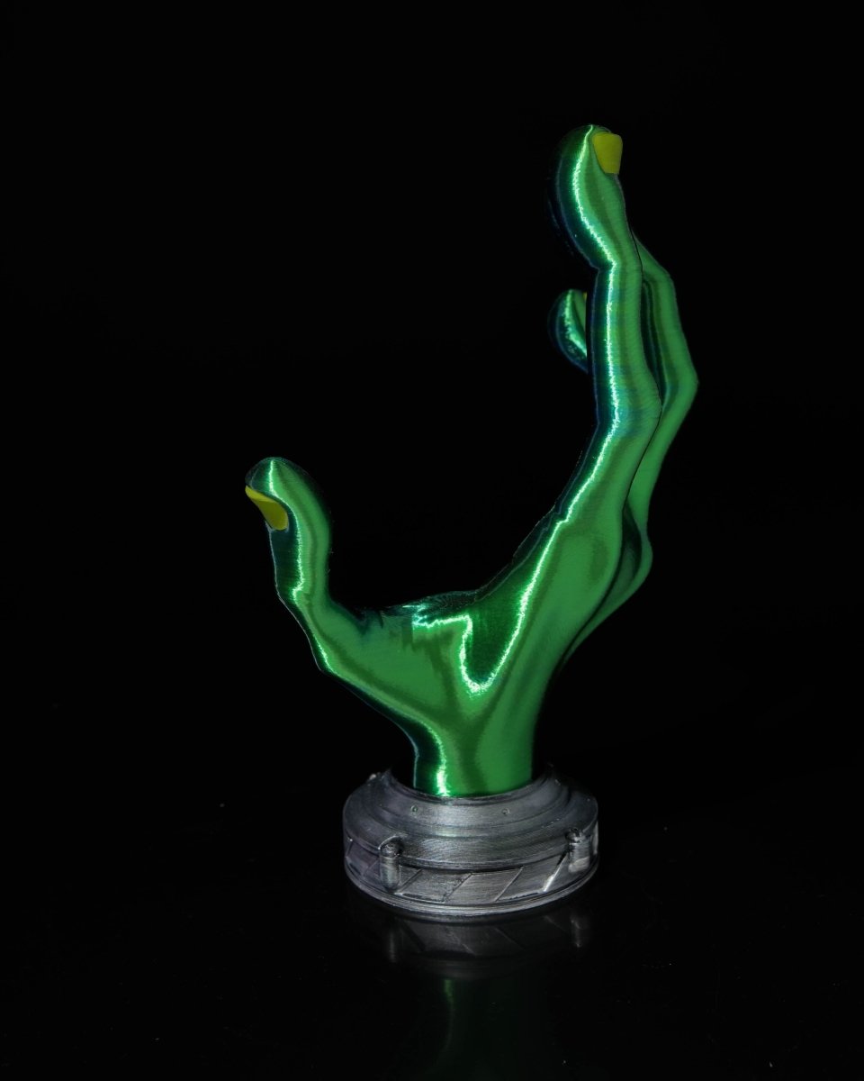 Alien Hand Controller Holder - The Phynagrin Show
