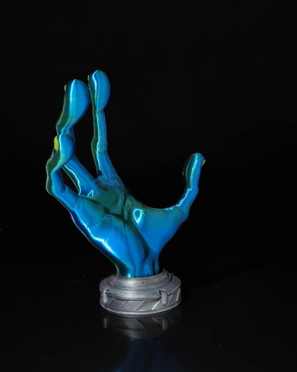 Alien Hand Controller Holder - The Phynagrin Show