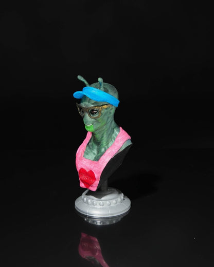 Alien Tourist Busts - The Phynagrin Show