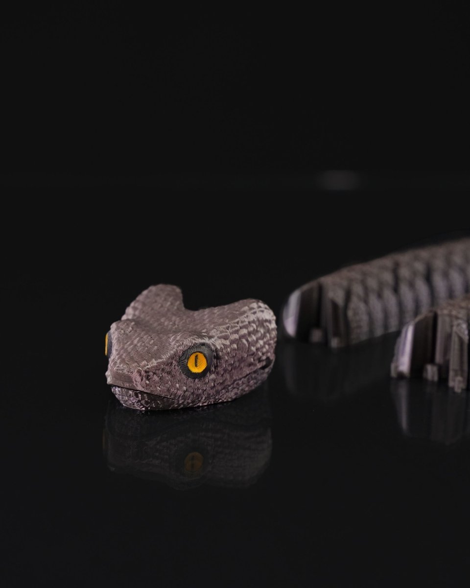 Articulated Bush Viper - The Phynagrin Show