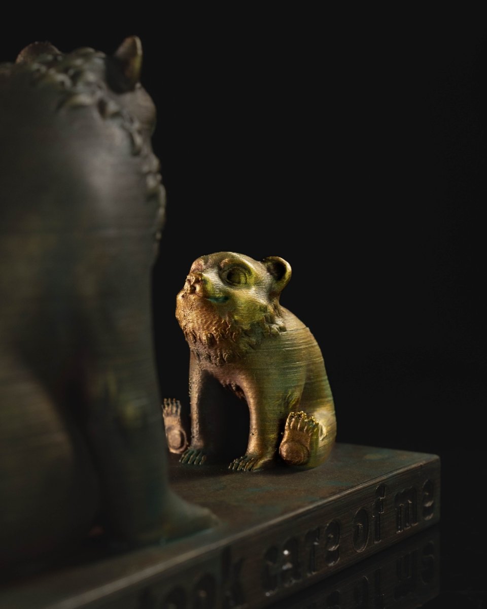 Mama Bear and Cub Statuette - The Phynagrin Show