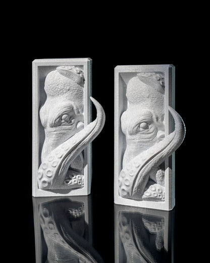 Wise Librarian Bookend - The Phynagrin Show